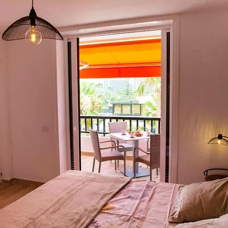 2 Bedrooms At Playa De La Americas 200 M Away From The With View Balcony And Wifi شقة *