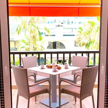 2 Bedrooms At Playa De La Americas 200 M Away From The With View Balcony And Wifi * Playa de las Américas